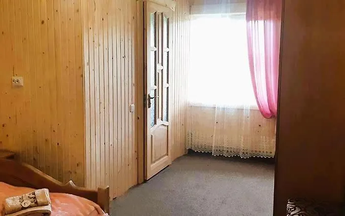 Appartement топірець