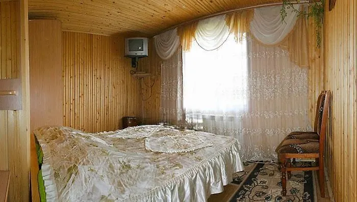 топірець *
